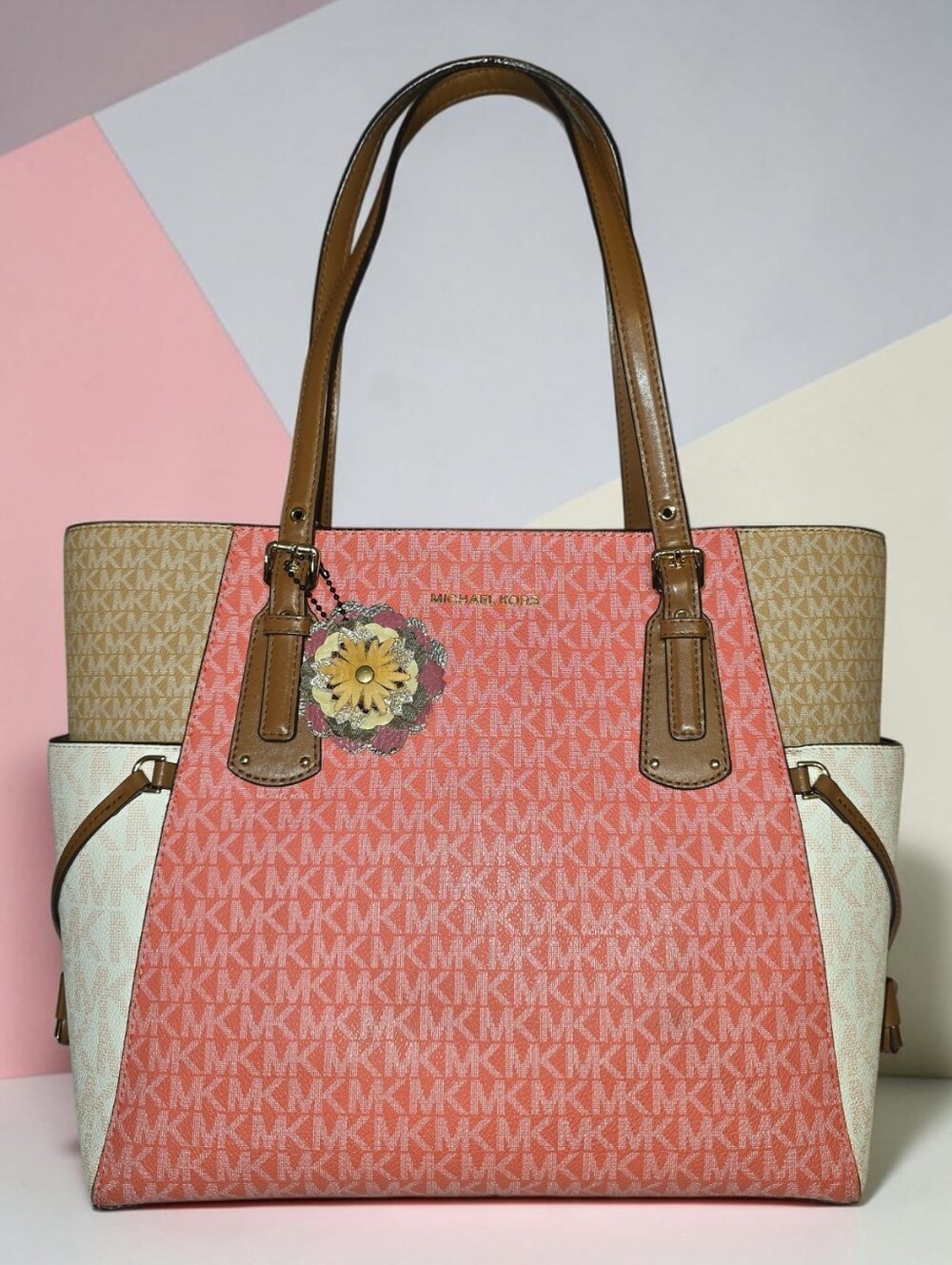 Michael Kors Voyager Large Color-Block Signature Logo Tote Bag-EUC